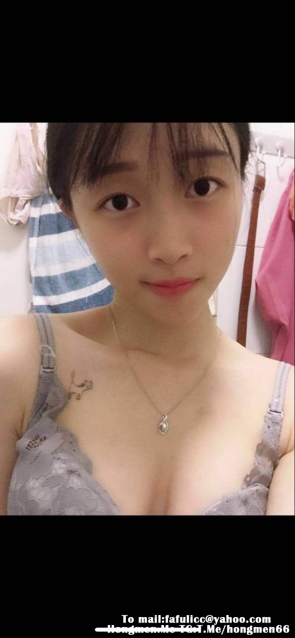 白嫩苗条零零后小女友和男友甜蜜啪啪自拍！