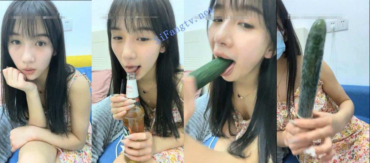 极品颜值可爱小女生 杨葱葱有超能力 超长黄瓜插B自慰喷 图 01