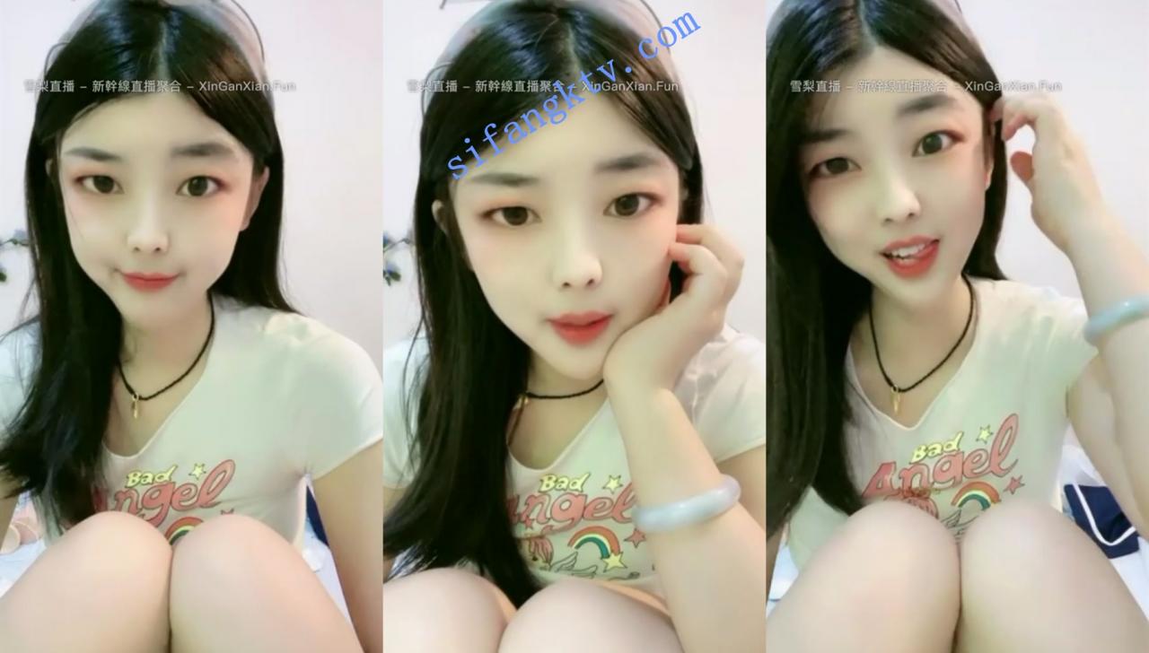 00后清纯学生妹 一条小团团 高价收费 咪咪发育的超级大 图 01