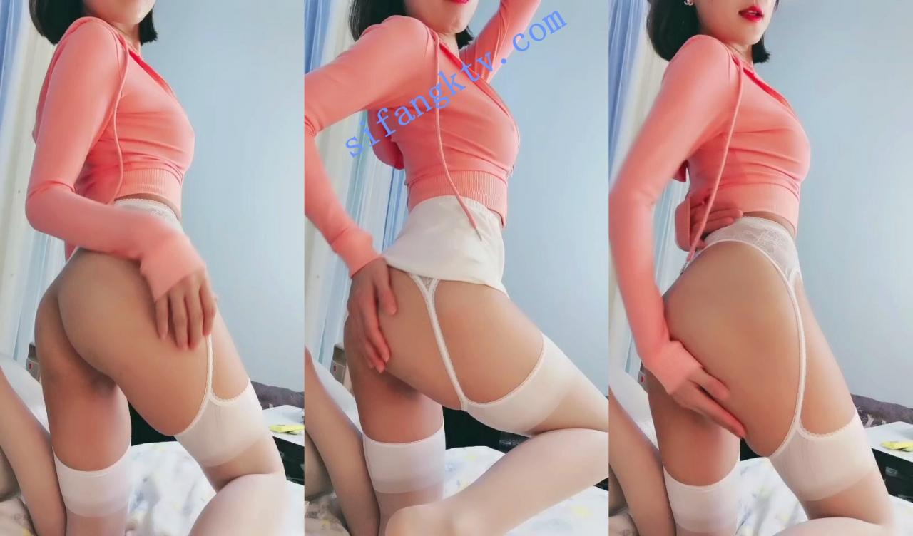 ₩ 棠心 极品短发美妞黑丝情趣妩媚道具抠逼超级诱惑 图 03