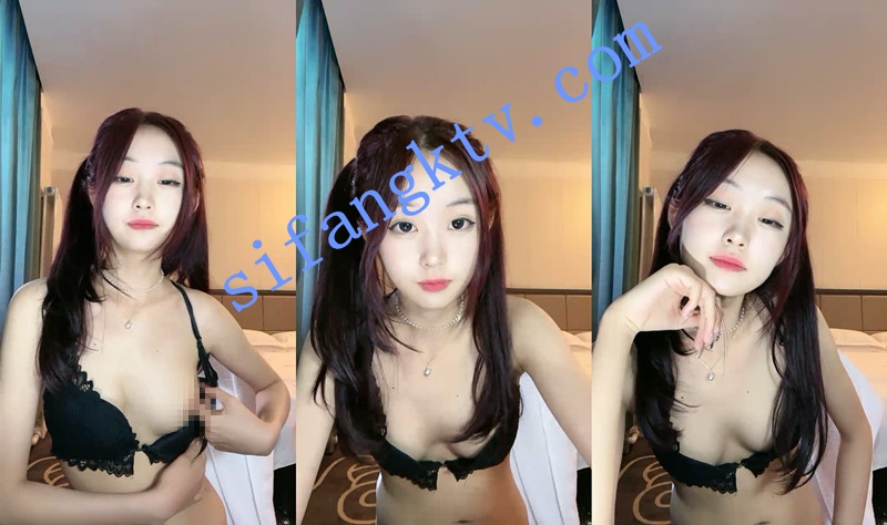 ♥️ 校园女神~ 小吻 双马尾开档黑丝翻开洞穴~心动 图 01