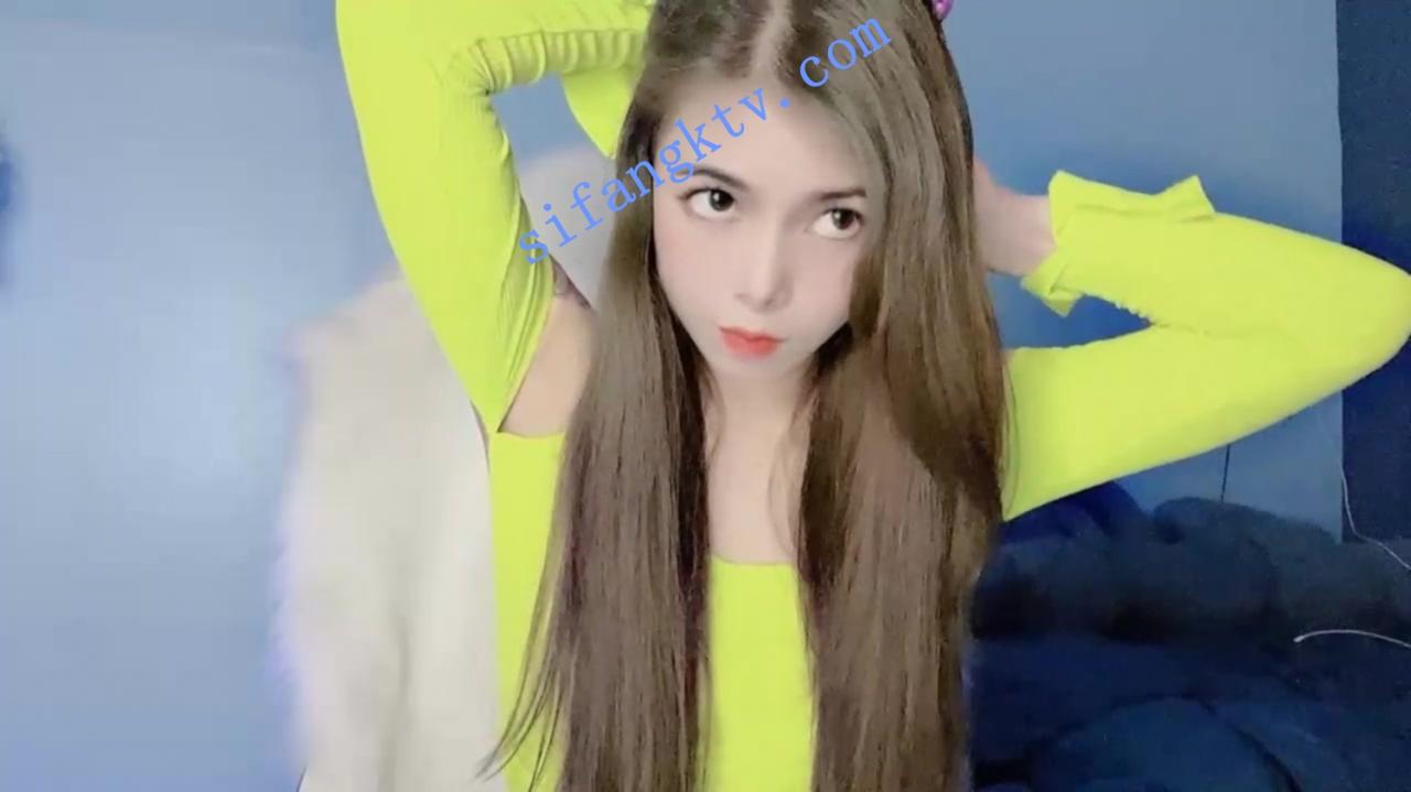 ❤❤❤超好看的高端女神 __SOda__ 道具对着镜头实打实的插 图 01
