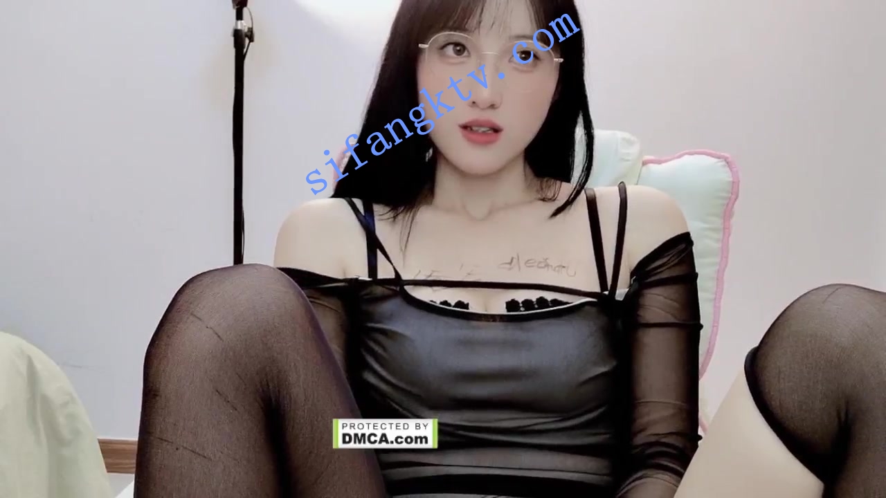 ❤❤❤ Jiuyue_ 好难得啊,终于看见女神的小穴了~超爱屁股 图 14