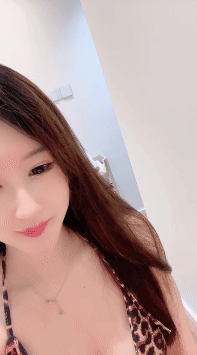 顶级绿播女神下海 米米猪 明星级颜值秒杀网红 完美尤物 图 01