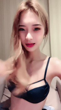 ♆ 雪儿找糖吃 反差骨感女学生! 道具狂插~喷水~超级骚! 图 01