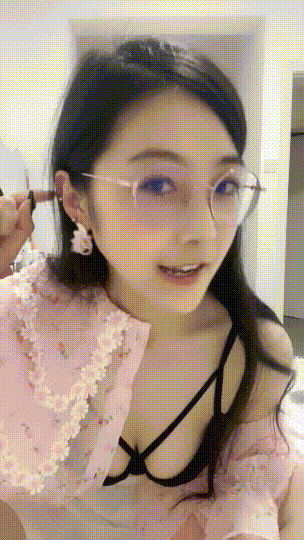 重磅!兄弟们!本月最美校花~ 虎牙姐姐 揉穴自慰!狂撸~ 图 01