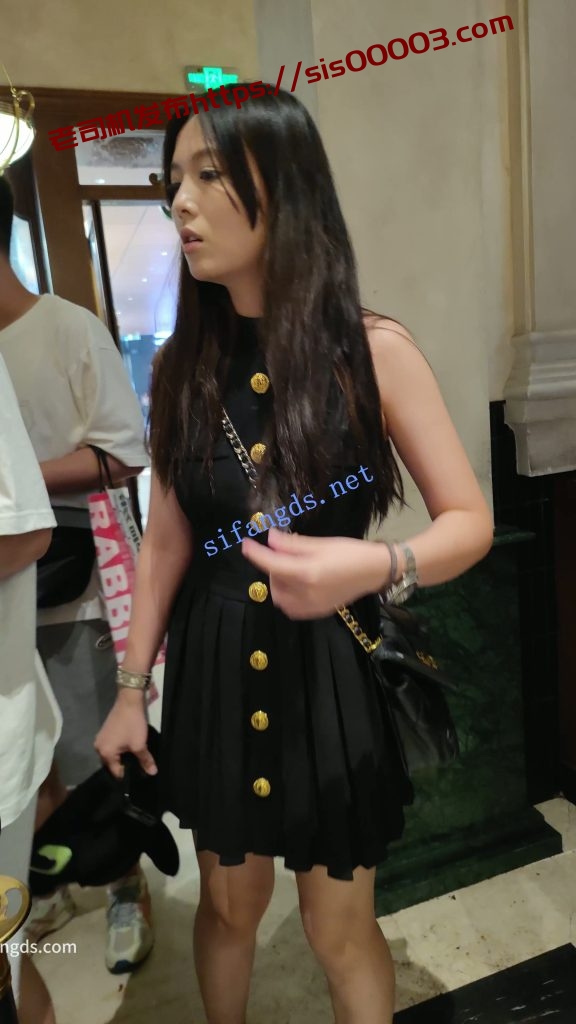 【CSCD】黑色连衣裙美女和朋友逛街买蛋糕，黑色窄内【1V】【908M】