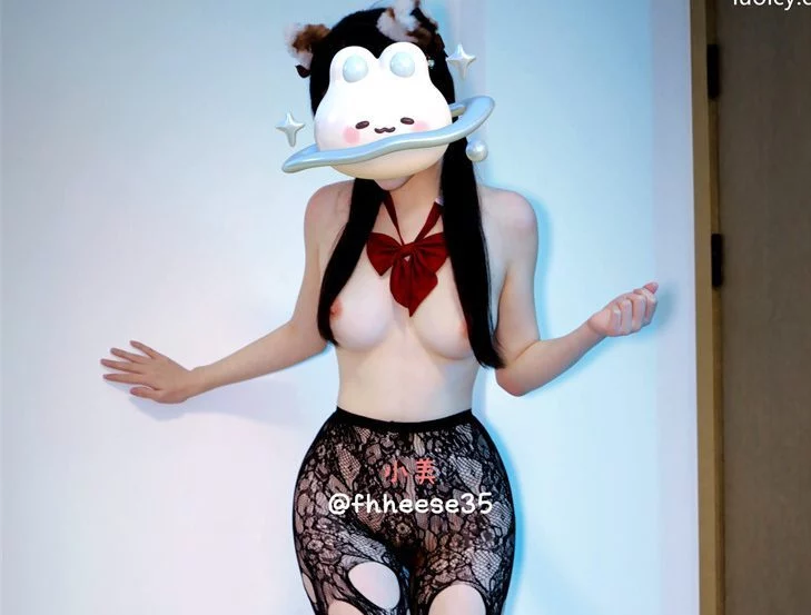 播音系小美 新作 [疑似] 36分钟 姐姐夜晚偷偷自慰被上厕所的弟弟撞见 蜜穴疯 [1V-671MB]