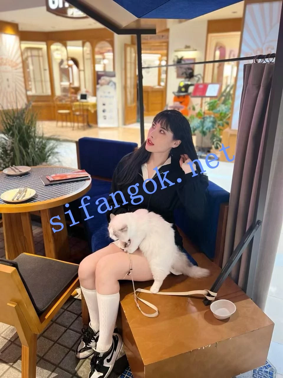 ❤️ 精品 约啪大神 PiuPiuPiu 瑜伽教练兔兔 反差女大EE 图 03