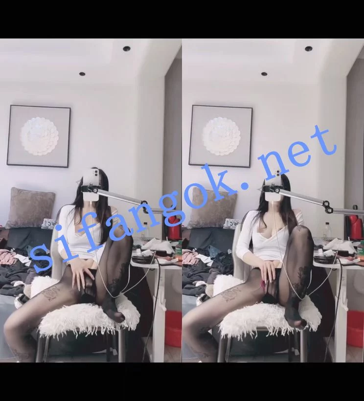 番茄直播-你的猫 露露儿 套路婊1V1私密房尺度越来越大BB特写 图 04