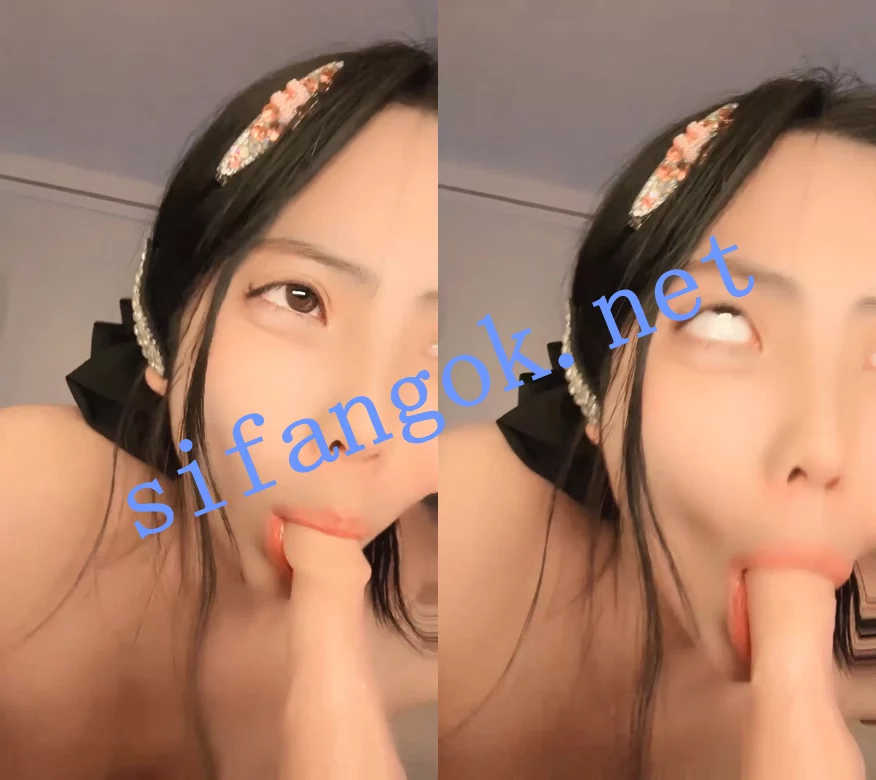 番茄主播-果冻 千元1V1房全裸展示及跳蛋假JJ自慰喷水秀 图 02