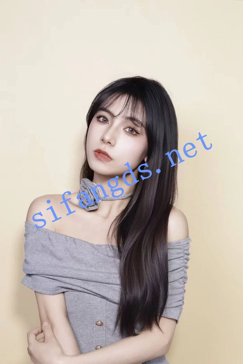 ✅ 极品厕拍 商场卫生间偷拍花店老板娘尿尿 附艺术照 图 07