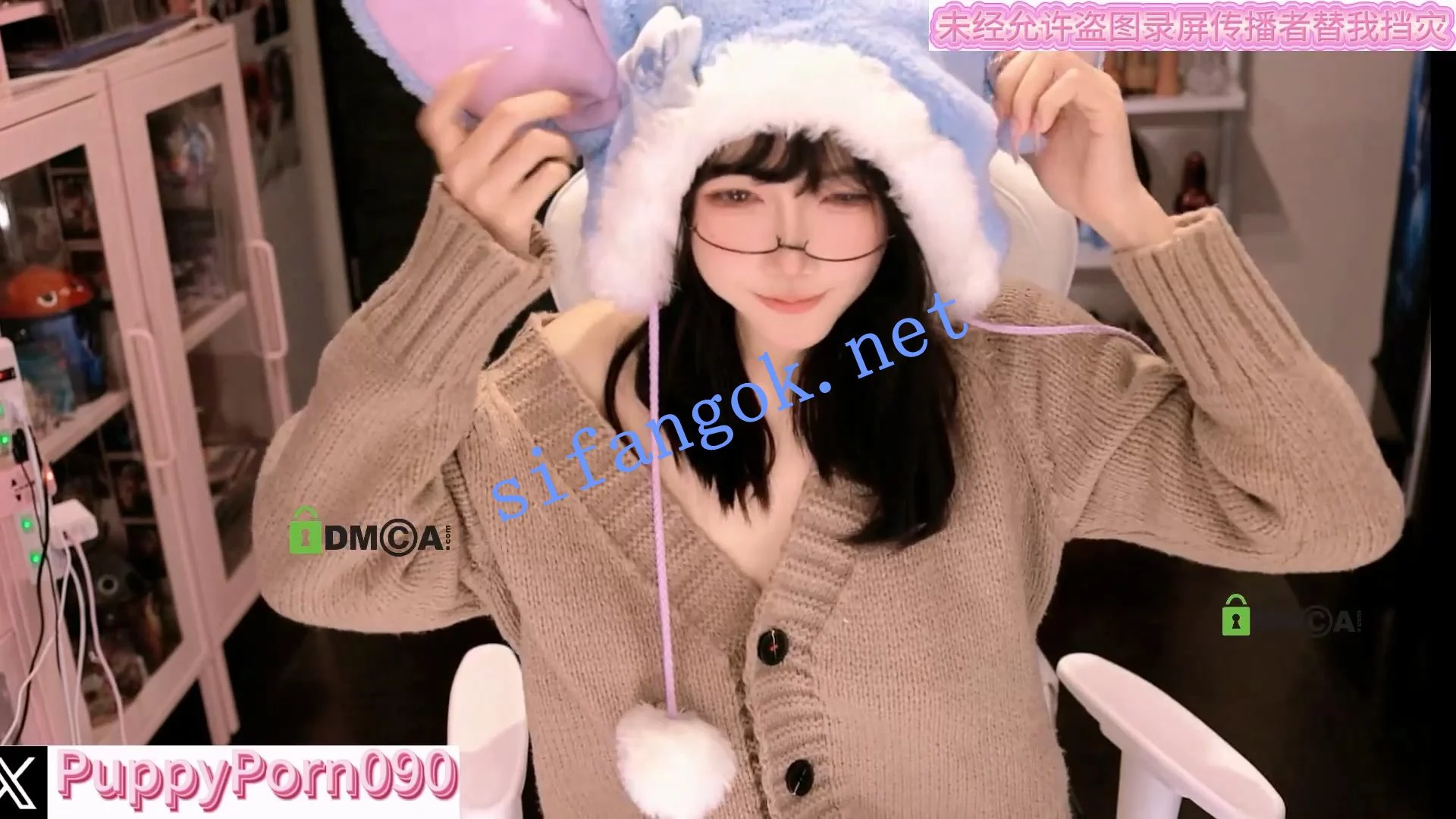 nide_xiaogou 纯欲萝莉~美的不可言喻~道具喷水 图 01