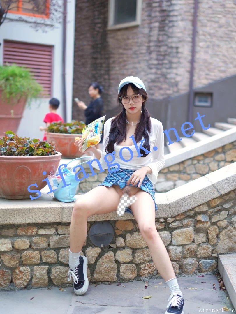 推特网黄♀️Ceasonshot 户外+露出 未流出大合集 极品反差母狗 图 04